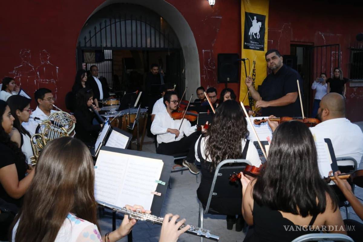 $!La inauguración contó con la participación de la orquesta del Centro de Estudios Musicales Jonás Yeverino Cárdenas.