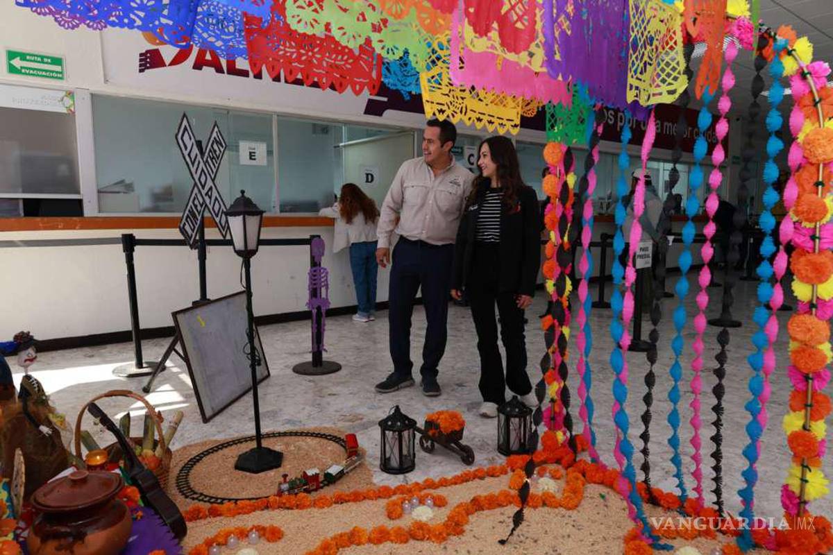 Dependencias de Saltillo celebran concurso de altares por el Día de Muertos