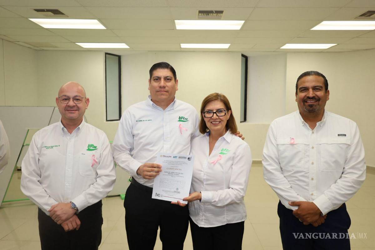 Monclova: entregan constancias a docentes destacados de la UTRCC