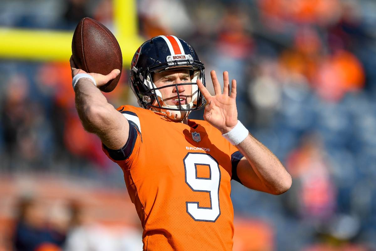 Kevin Hogan vuelve a firmar contrato con los Broncos de Denver