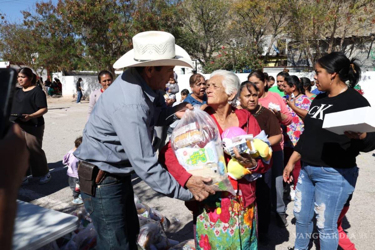 $!La actividad buscó fortalecer el bienestar integral de las mujeres y reconocer su papel en la crianza y el cuidado de los niños.