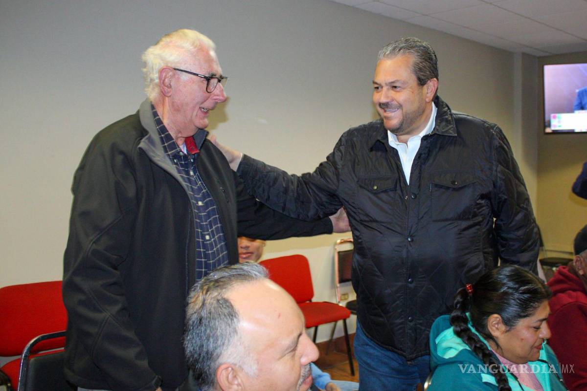 $!Empresas, familias urbanas y comunidades rurales participaron en el pago del predial.