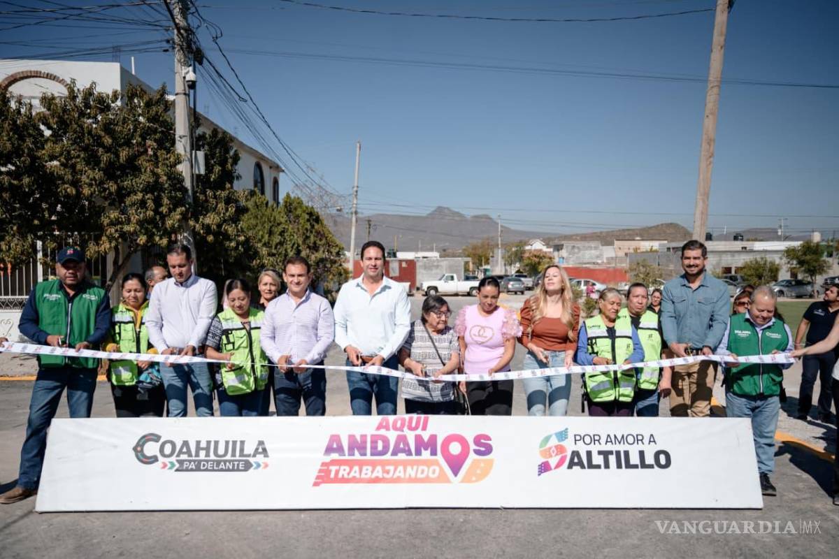 Saltillo: Alcalde entrega obras de pavimentación en la colonia María del Carmen Cavazos