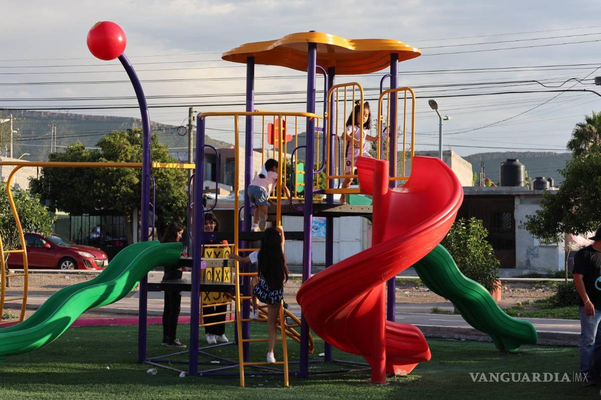 $!El área de juegos infantileses de las más visitadas por los niños.