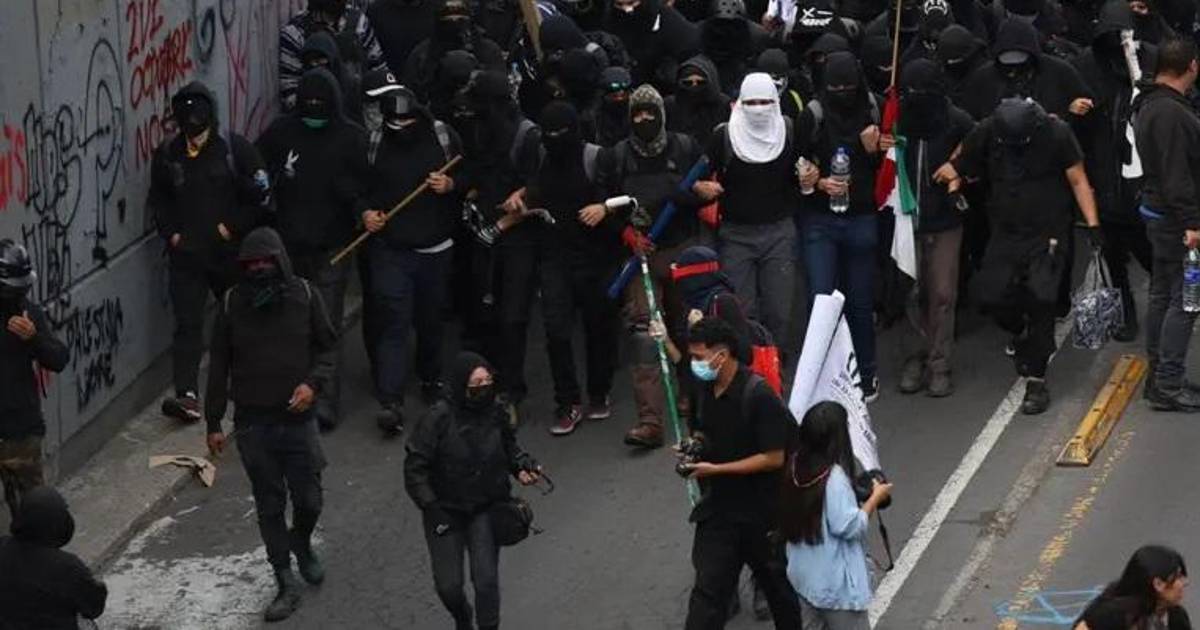 El ‘Bloque Negro’ acusado de coordinar saqueos durante la marcha del 2 de octubre en CDMX