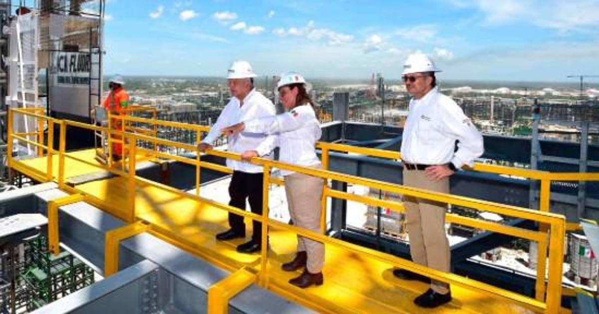 Revelan que huachicoleros sobornaron a marinos en Dos Bocas en 2022