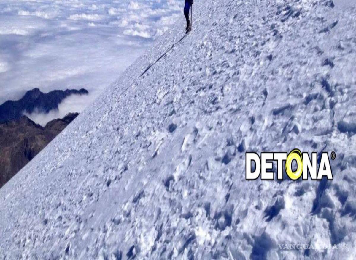 $!Bajando de La Luna. Glaciar Jamapa, ruota norte de ascenso al Pico de Orizaba, 5,636 metros de altitud, techo de México.