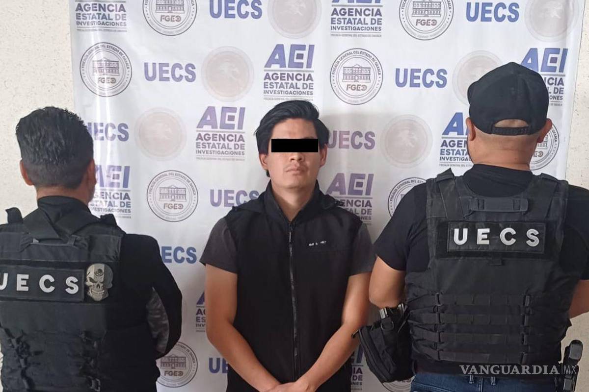 $!Detiene a dos personas por presunta falsificación de actas de nacimiento vinculadas a migrantes