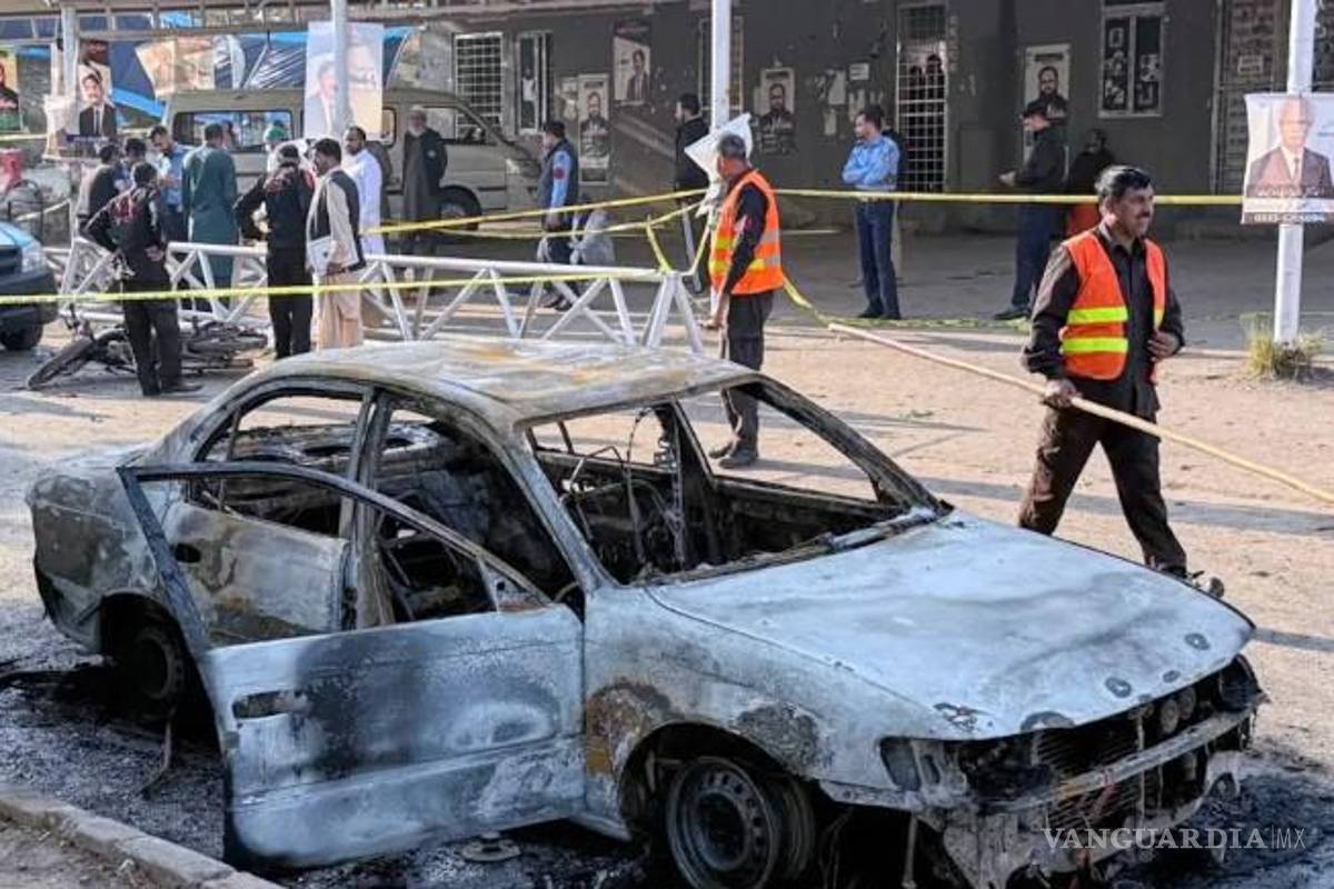 Reportan ataque terrorista afuera de un tribunal de Islamabad, Pakistán; deja 12 muertos