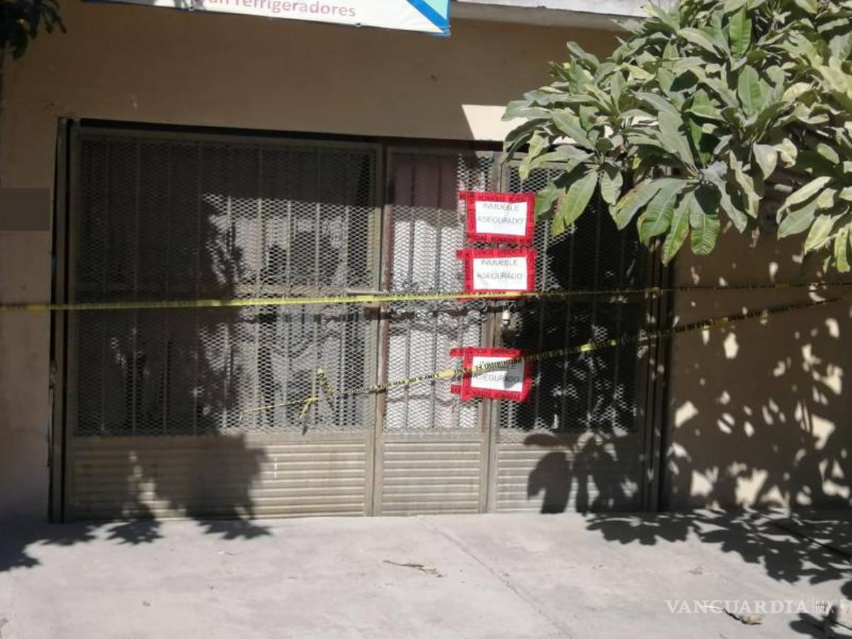 $!Por la ubicación del teléfono celular, los efectivos y la denunciante llegaron a las 21:15 horas al domicilio ubicado en calle Dalias, de la colonia Santa Rosalía de la ciudad de Gómez Palacio, Durango.