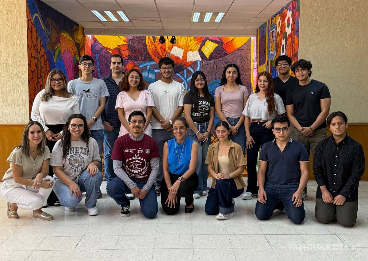 $!Participantes del campamento conocieron el funcionamiento de montacargas inteligentes en Zowell.