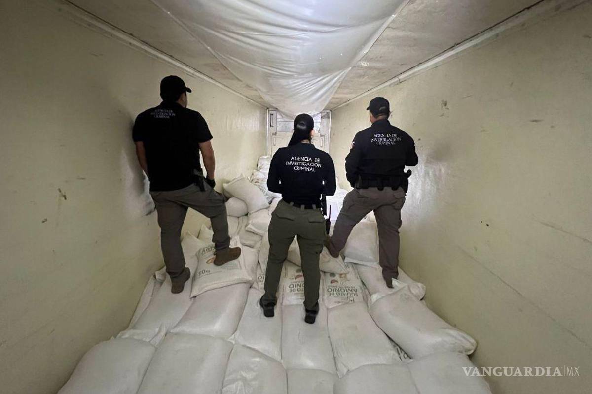 Dos sujetos fueron detenidos y aseguran de 320 kilos de metanfetamina en Sinaloa