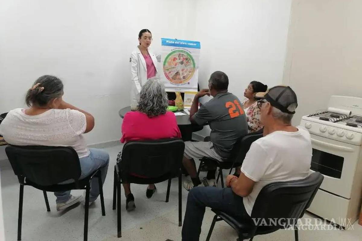 $!La especialista recomienda cambios graduales en la alimentación y el ejercicio para lograr resultados duraderos.