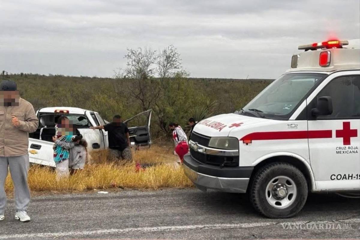 Fallece hombre tras volcadura en la carretera 57; familia resultó herida