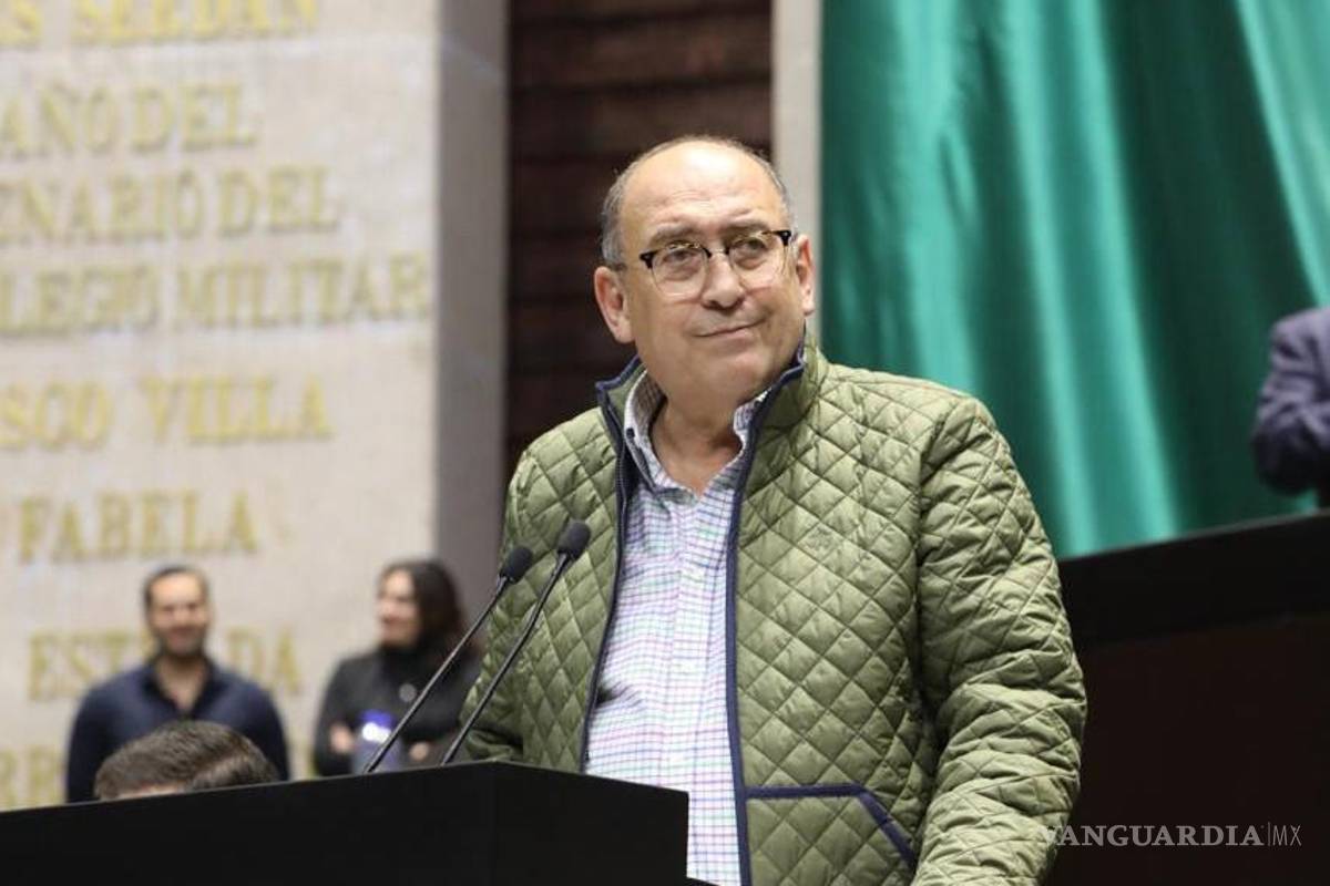Rechazan propuesta para mejorar apoyos a internos y pasantes de medicina; PRI exige dignificar su labor