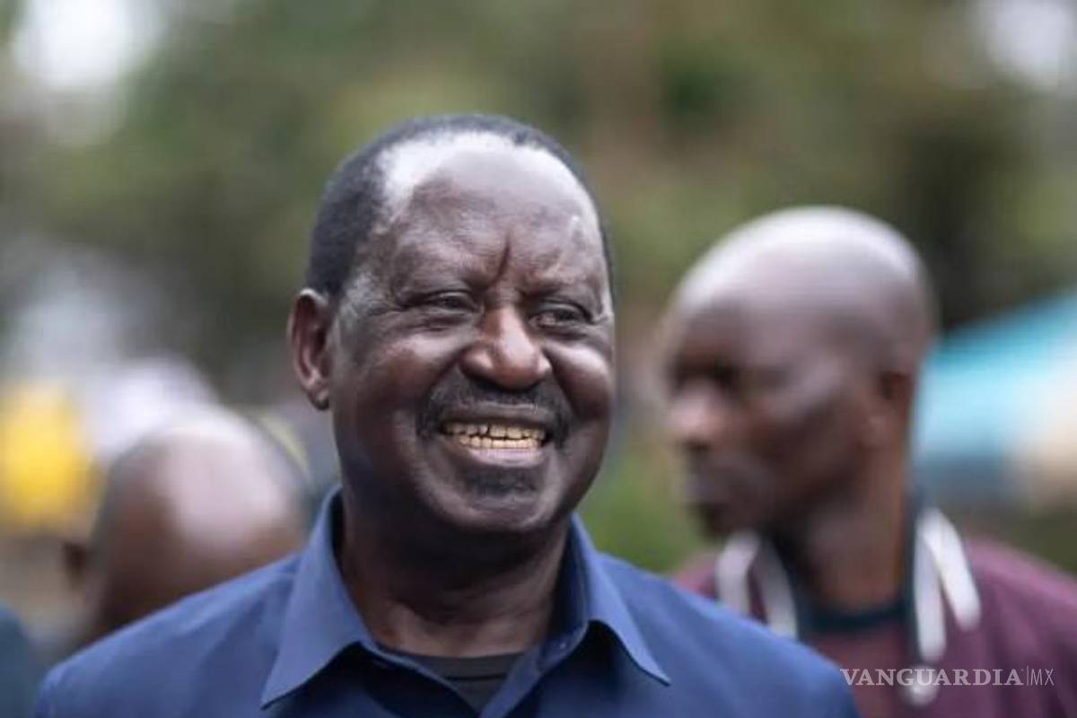 Estalla el caos en Kenia, luego de que las fuerzas de seguridad dispararan contra dolientes en el velorio del líder opositor