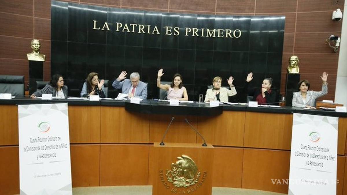 Comisión del Senado aprueba dictamen que prohíbe el matrimonio infantil