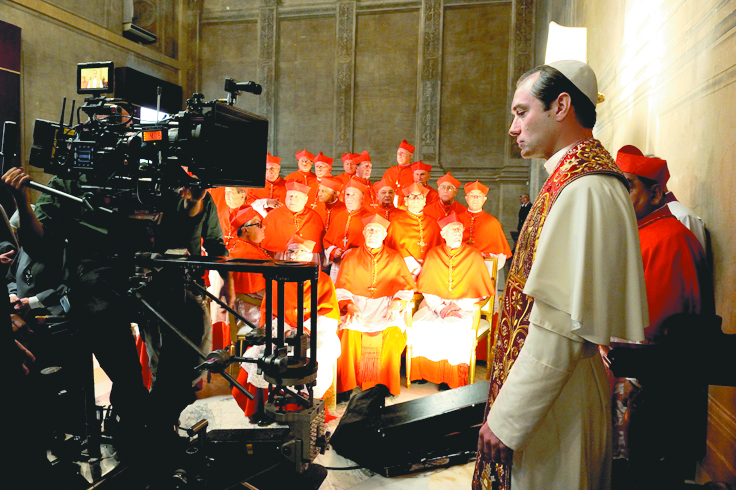 Jude Law: Interpretar al Papa, un desafío lleno de placer