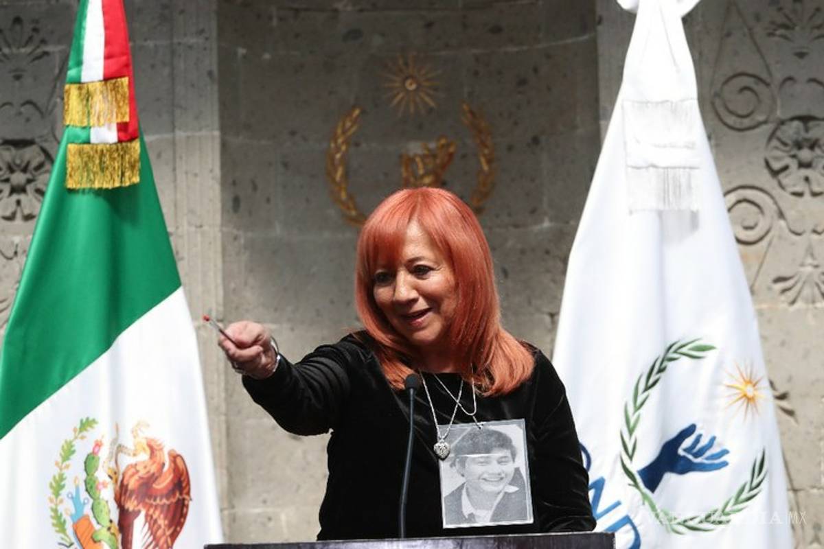 Exigen renuncia de Rosario Piedra por no defender a la CEAV