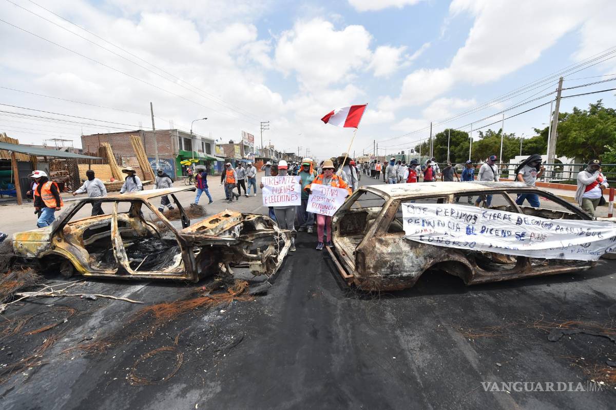 Dina Boluarte clama por la paz en Perú tras “una triste jornada de violencia”