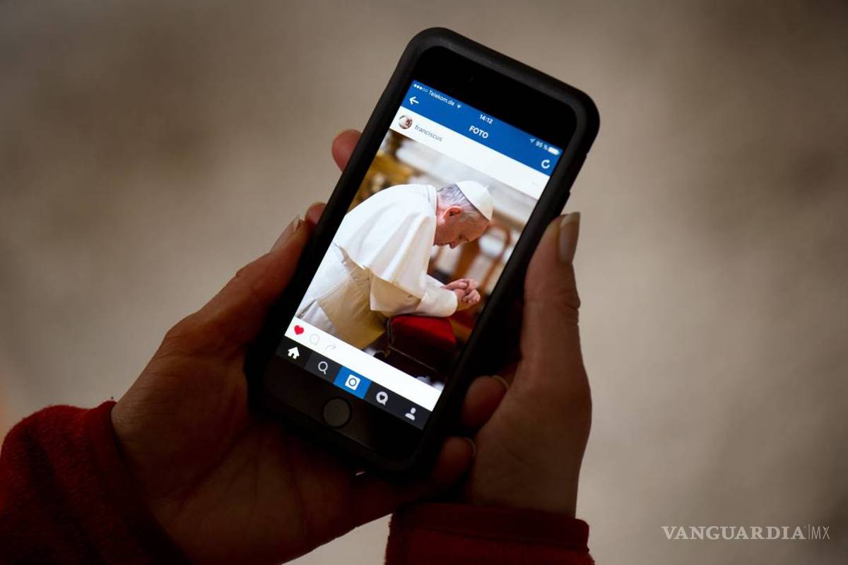 Papa Francisco es famoso en Instagram con 400 mil seguidores