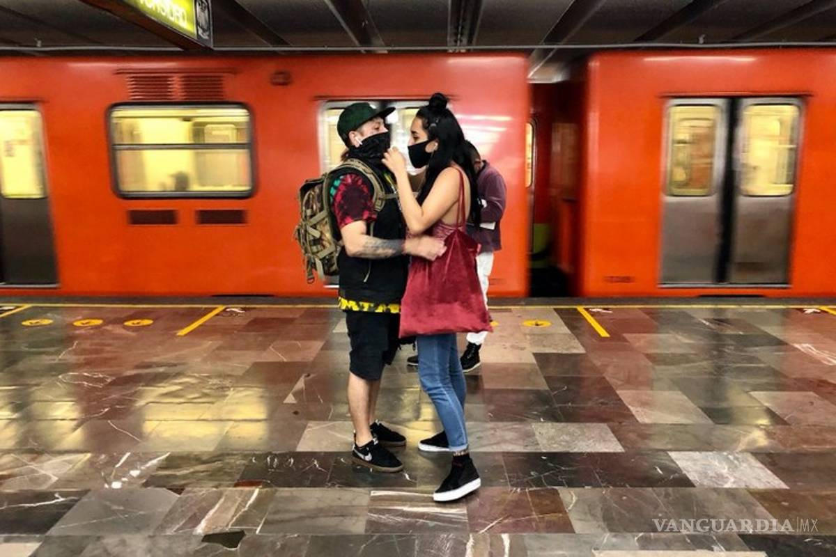 Los científicos advierten que de tener sexo durante la pandemia por COVID-19 se haga uso de cubrebocas