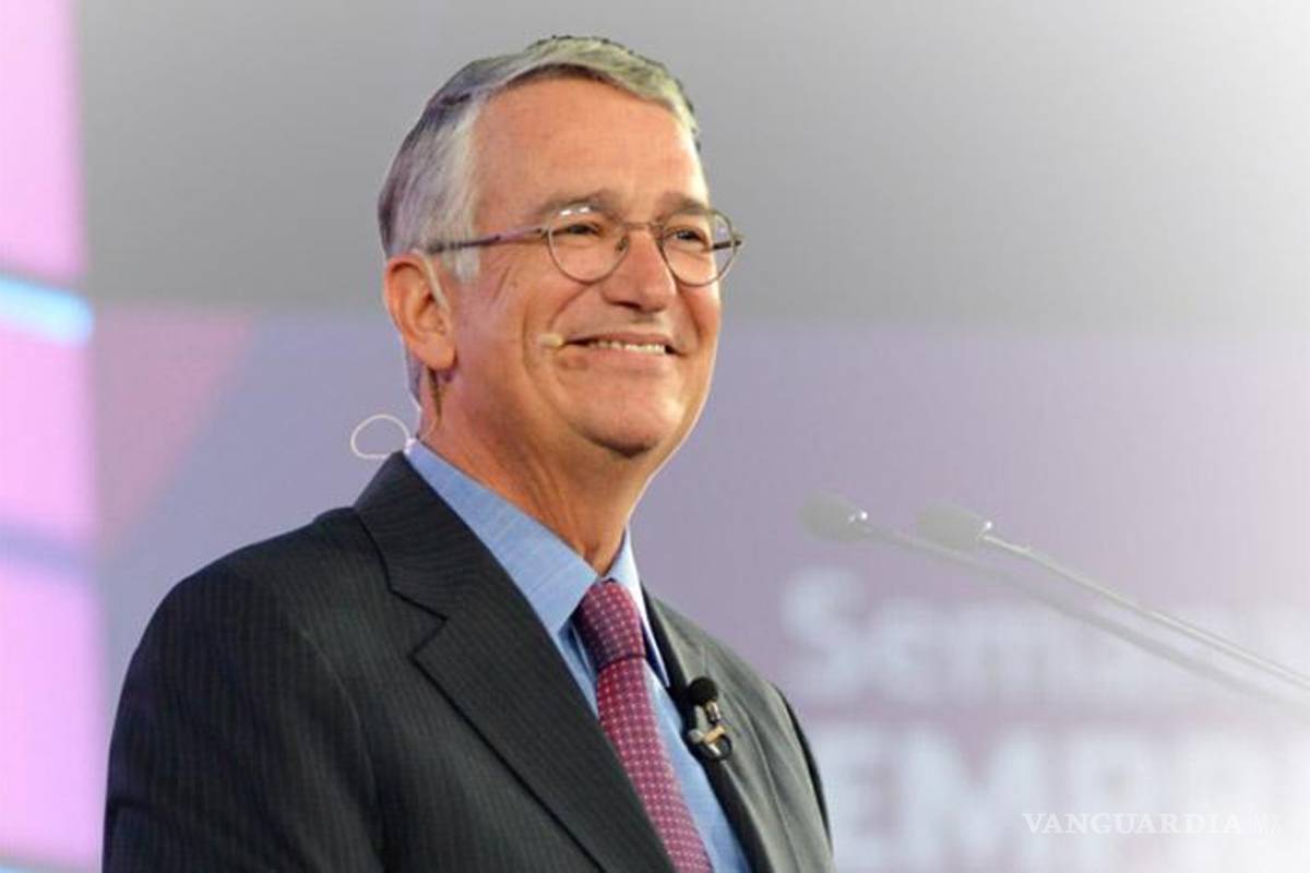 Salinas Pliego insiste en que comprará Banamex, ‘para dejarlo al tiro’