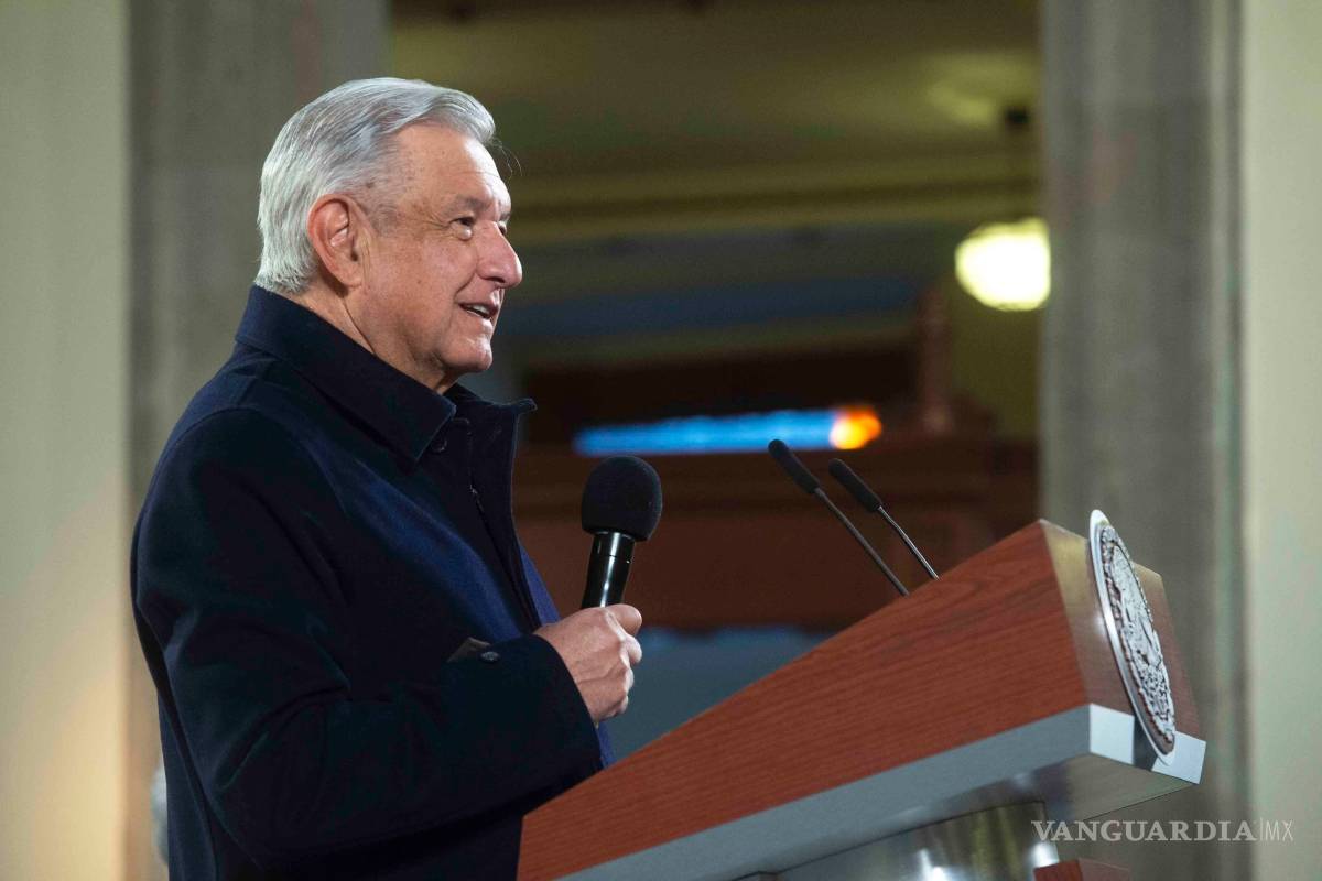 &quot;No se brinquen fila&quot; en vacunación Covid, pide AMLO a mexicanos