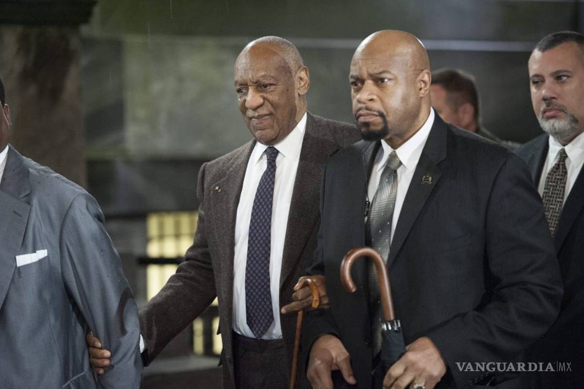 Rechazan pedido de abogados de Bill Cosby y juicio continuará