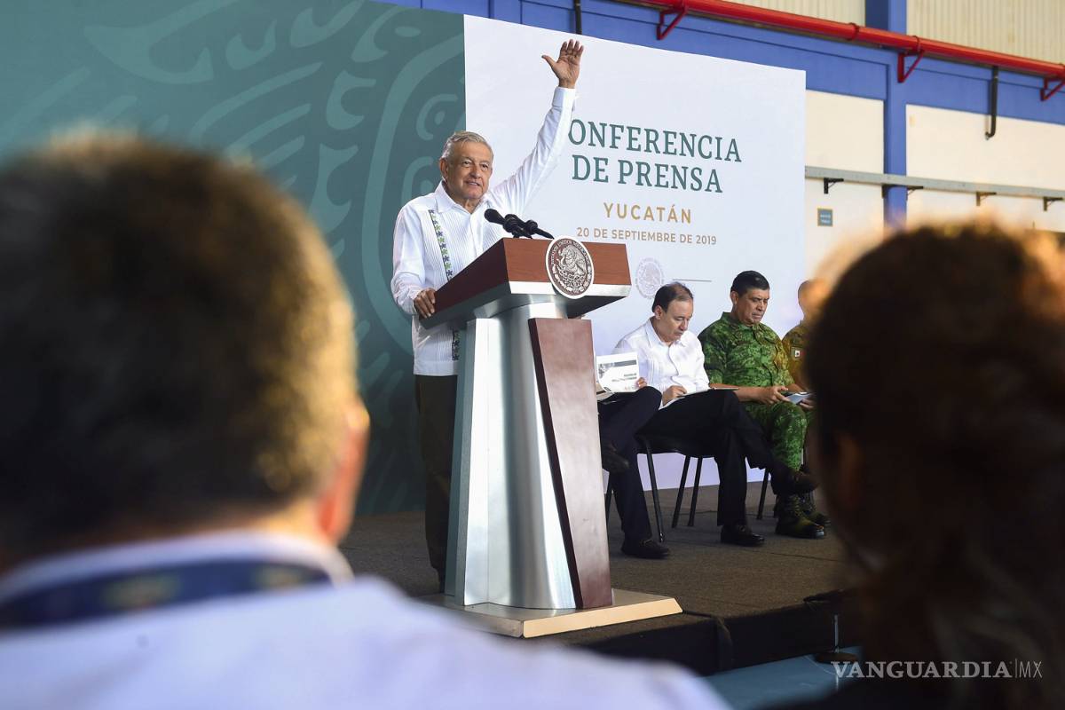 'Siempre van a cuestionar los neoliberales'; AMLO defiende que no hay inestabilidad política, sino "paz social" en México