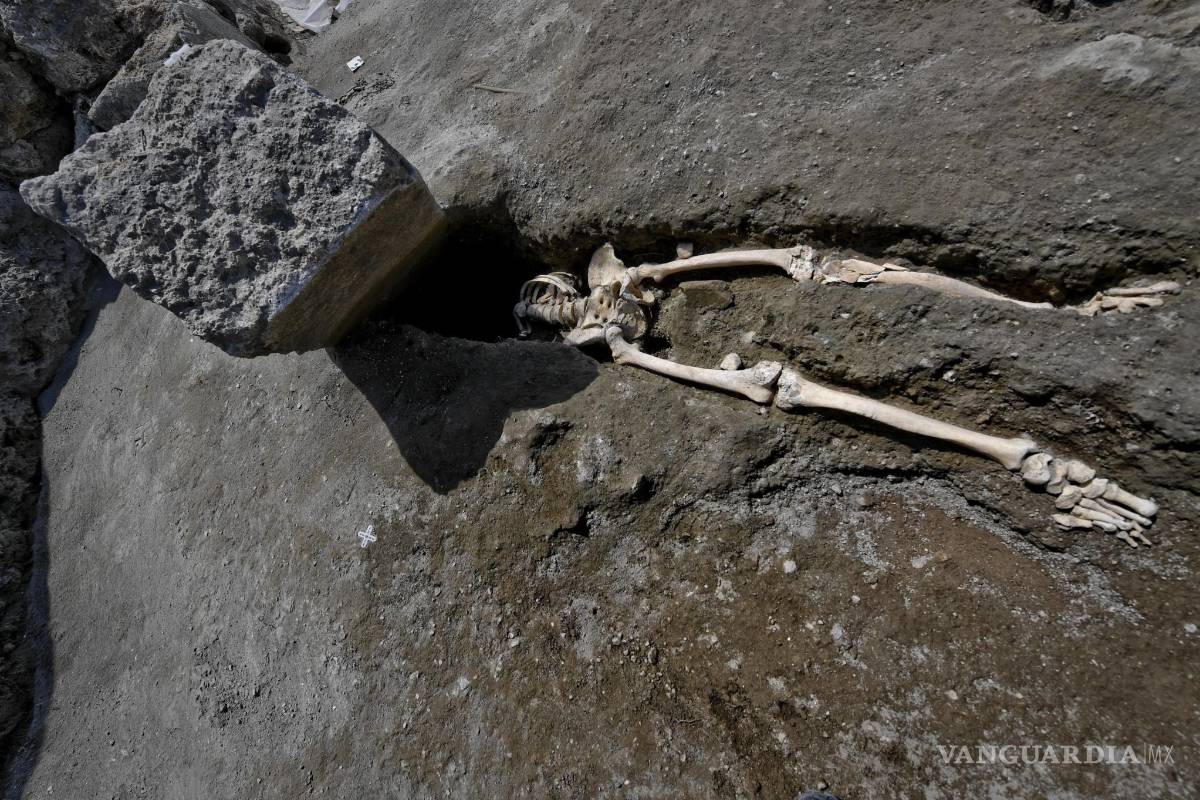 Descubren en Pompeya esqueleto de un hombre víctima de la furia de la erupción del Vesubio