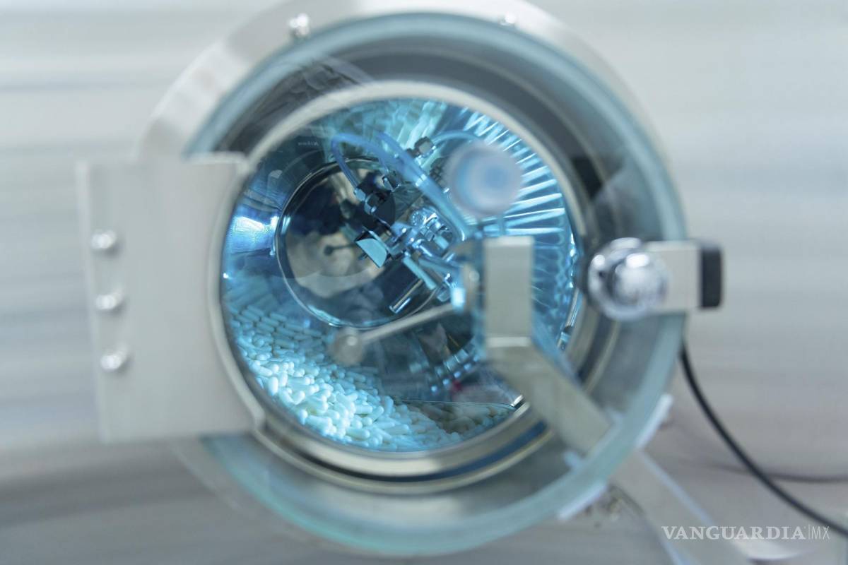 FDA da luz verde al uso de la primera píldora de trasplante de microbiota fecal