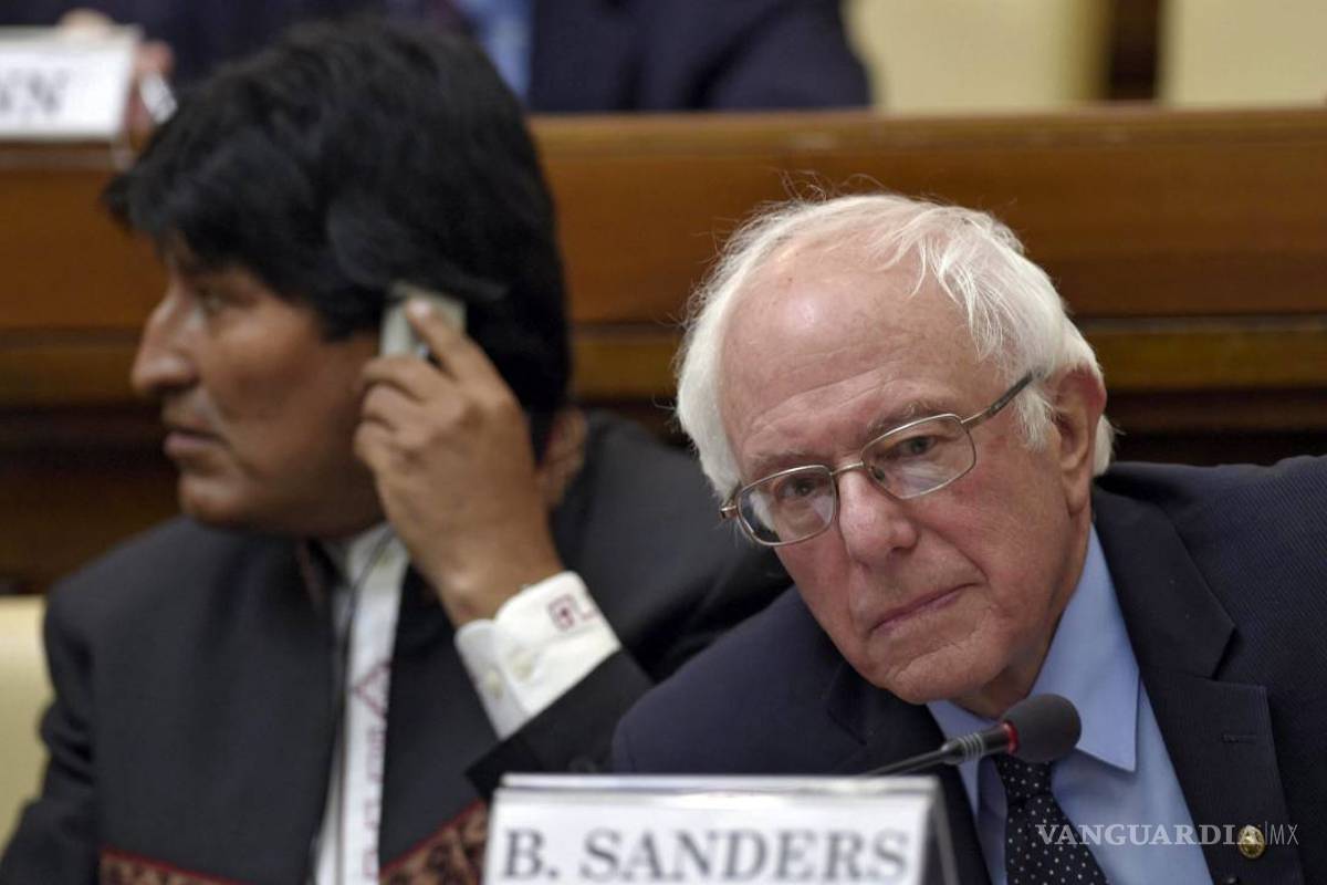 Bernie Sanders se reúne con el papa Francisco