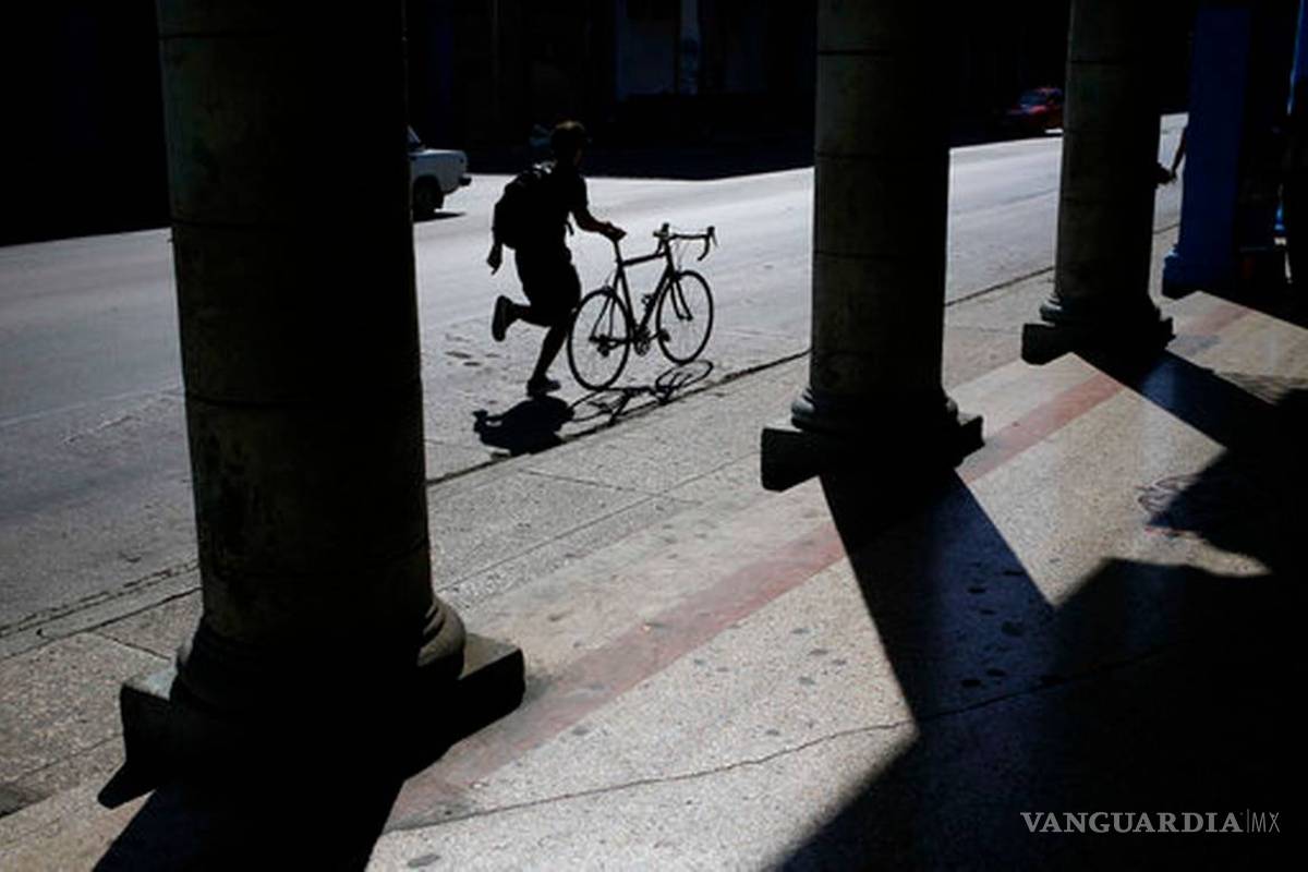 EU prohíbe a estadounidenses más sitios turísticos en Cuba