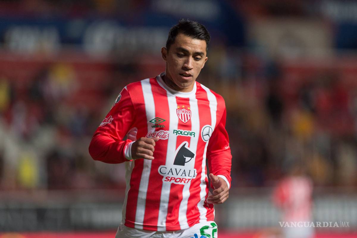 Pachuca buscan a Puch y a Cardona por salida del ‘Chucky’