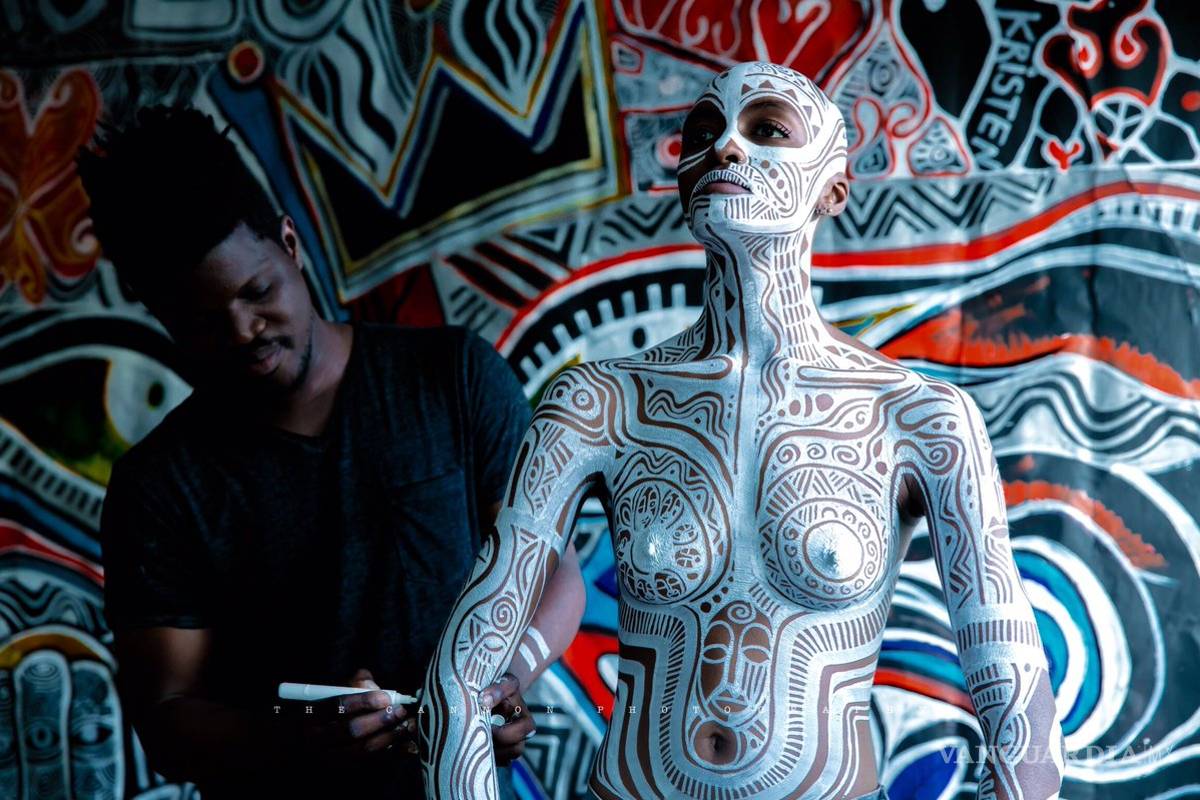 El pintor cuyo lienzo es la piel: De Instagram al arte