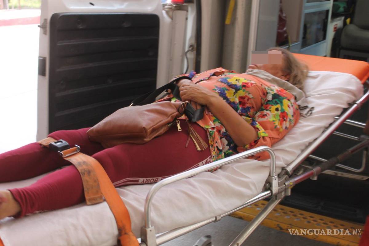 Falla mecánica provoca volcadura en la Torreón-Saltillo; hay tres lesionados