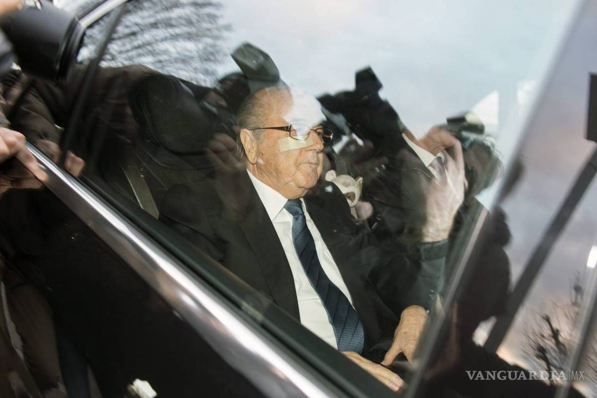 Blatter enfrenta juicio en comité de ética que creó en FIFA
