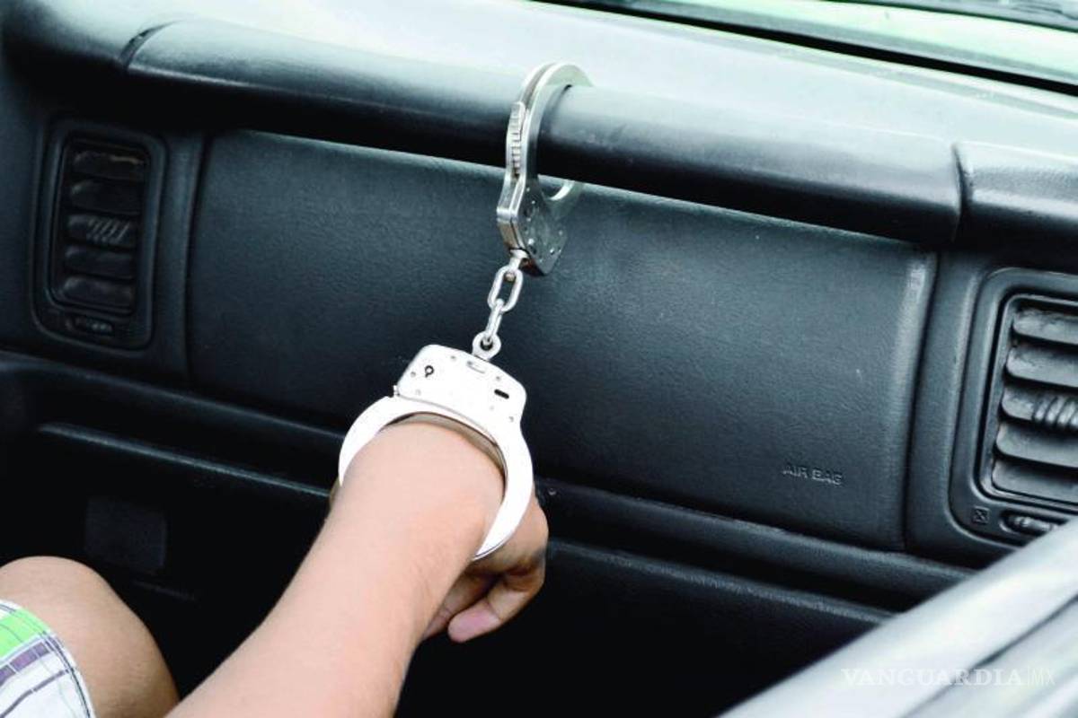 Por amenazas a oficiales, jovencito es detenido en colonia de Saltillo