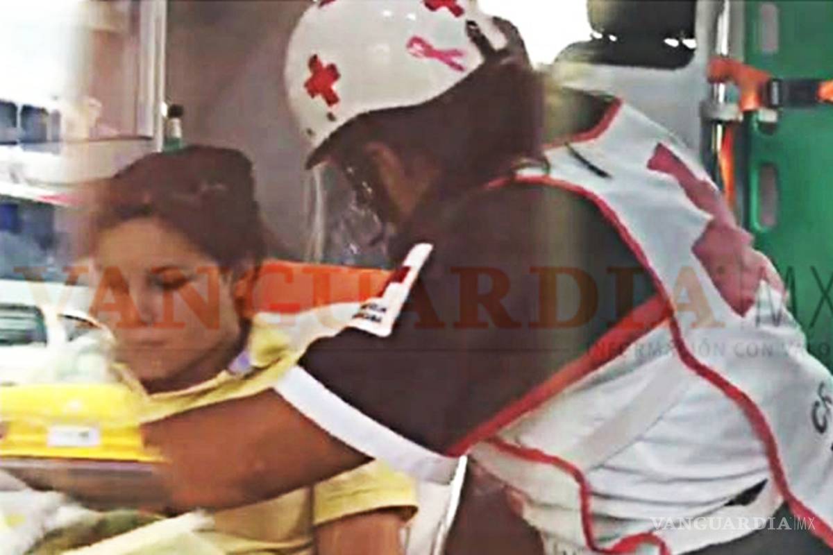 Mujer da a luz a bordo de un taxi en Saltillo