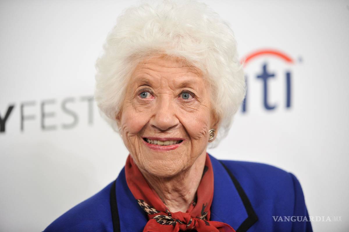 Muere la actriz Charlotte Rae, de &quot;Diff'rent Strokes&quot;, a los 92 años
