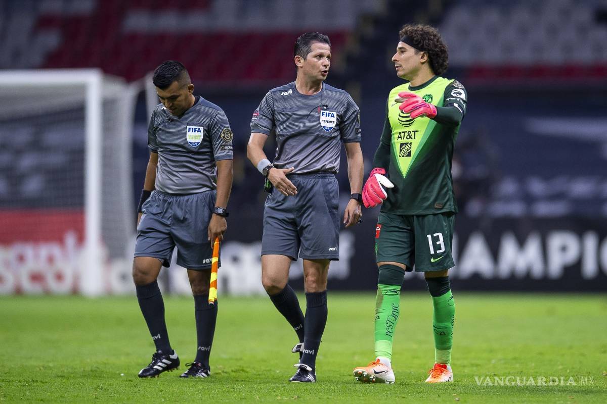 Guillermo Ochoa explotó contra el arbitraje tras partido del América