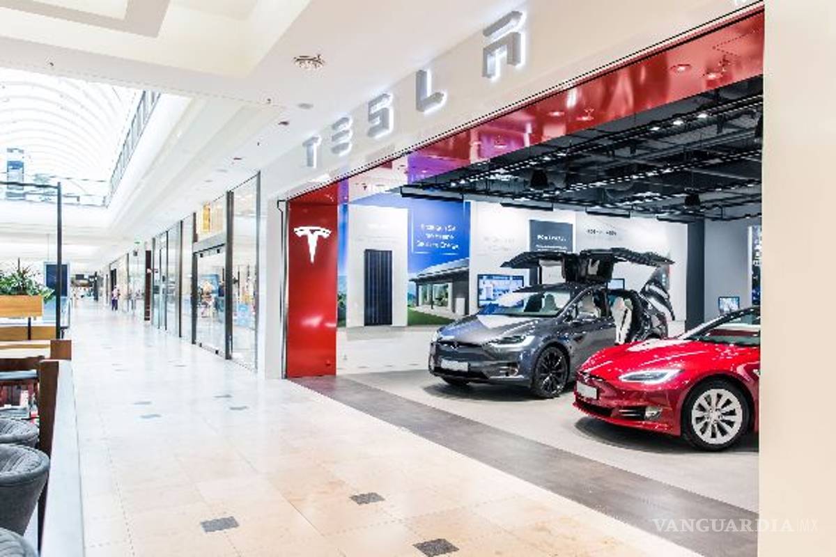 Tesla no cerrará todas sus tiendas