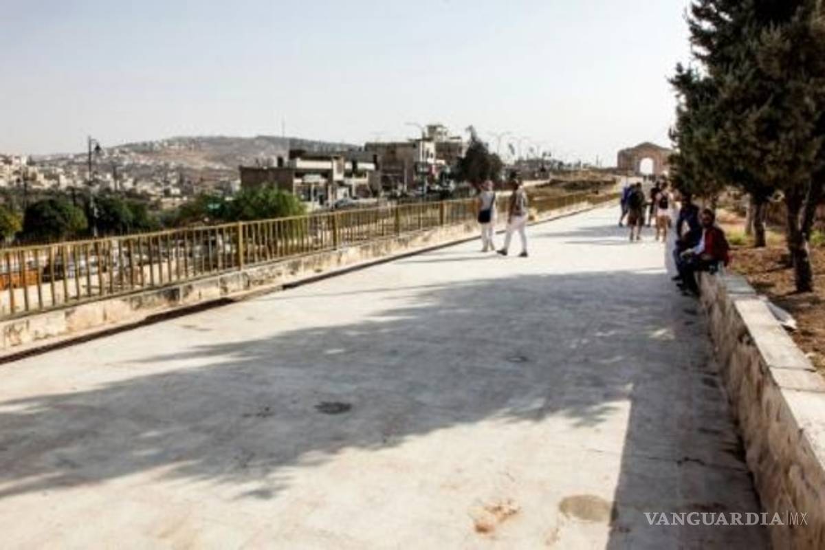 Apuñalan a tres turistas mexicanos y una suiza en sitio arqueológico de Jordania (Video)