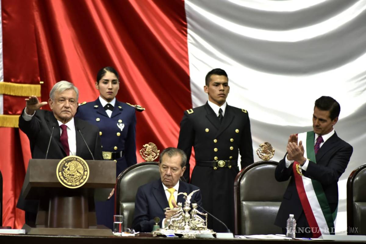 Por última vez como presidente, redes tunden a Peña Nieto por mensaje de AMLO