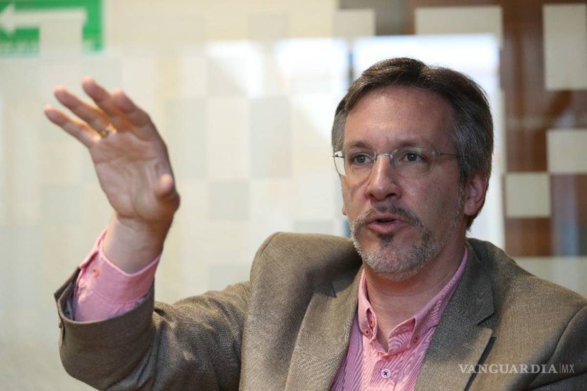 CNDH elige a Astrid Humprey y a John Ackerman para evaluar a aspirantes al INE