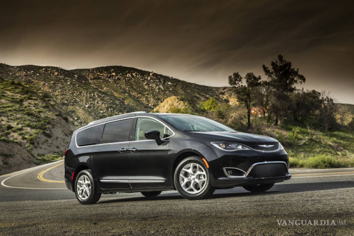 Chrysler Pacifica, Auto Familiar del Año
