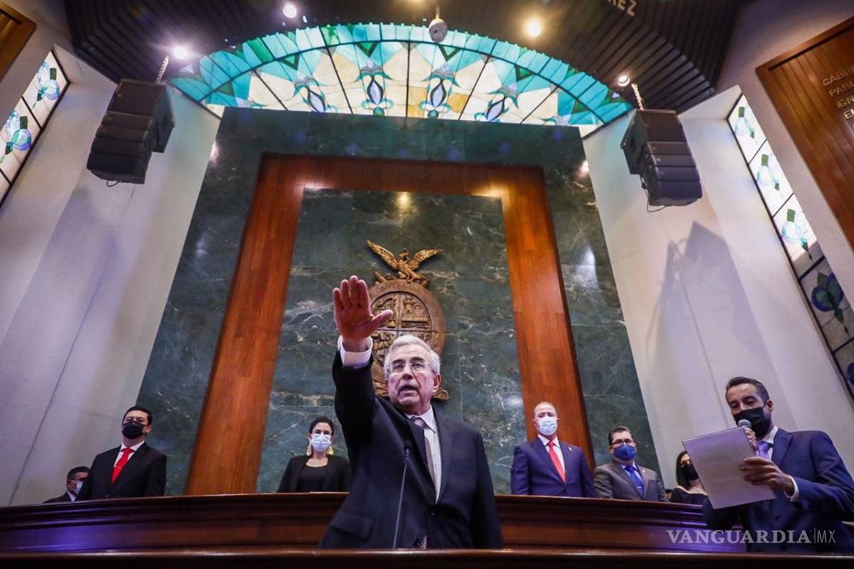 Rubén Rocha Moya toma protesta como Gobernador de Sinaloa