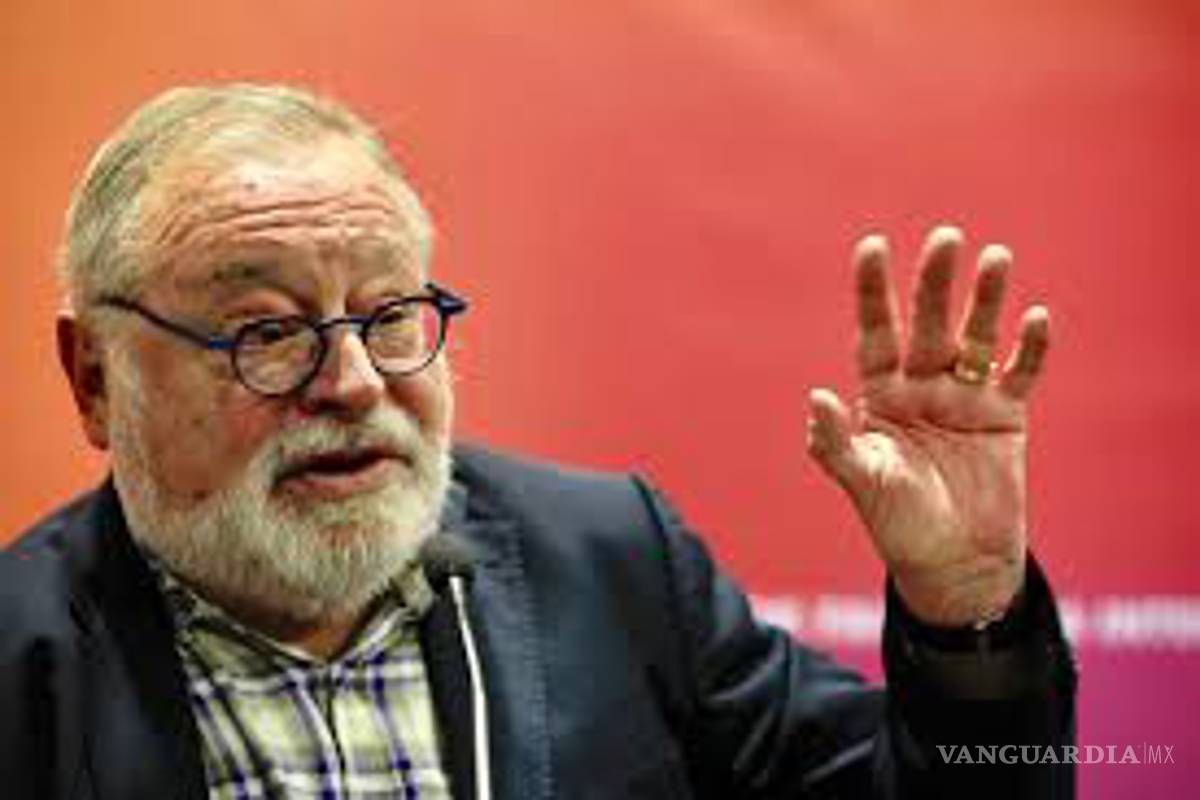 Fernando Savater anunciará hoy el ganador del Premio Alfaguara