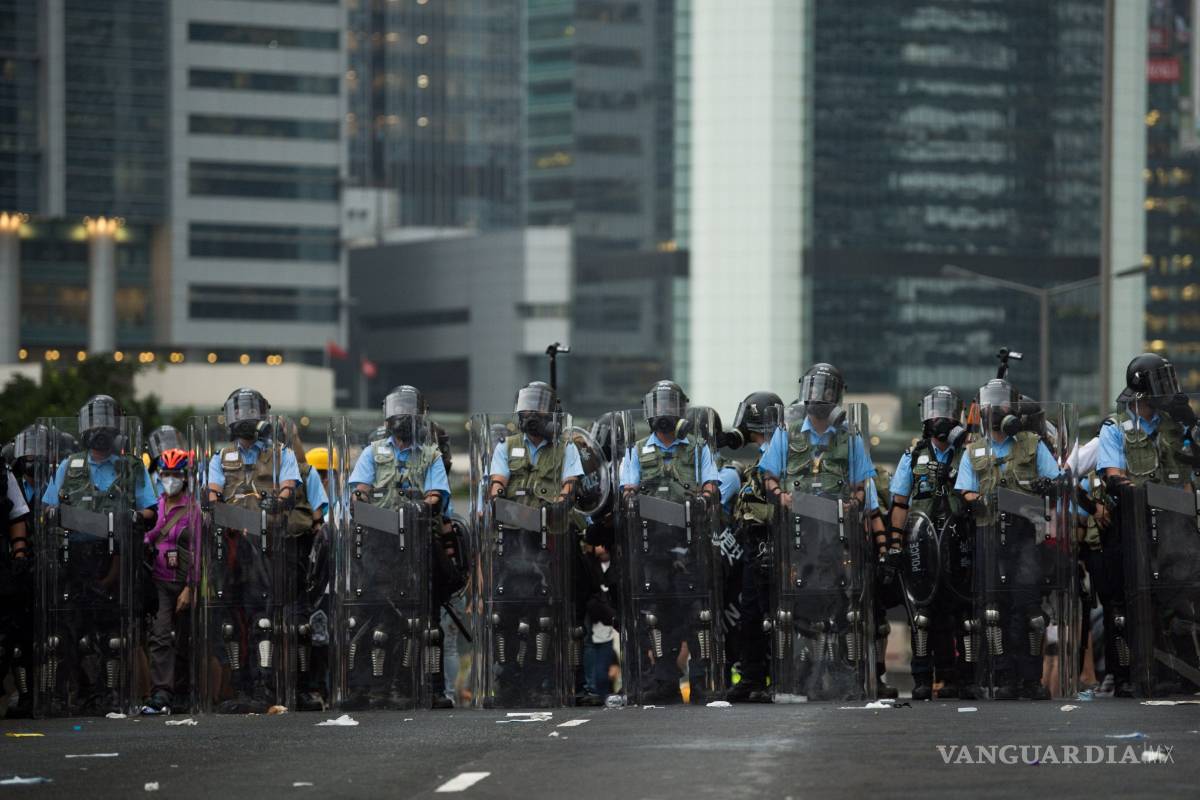 $!Miles de manifestantes toman Hong Kong y Policía disuelve la masiva protesta